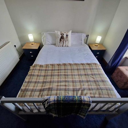 Y Castell Budget Accommodation Pwllheli Szoba fotó